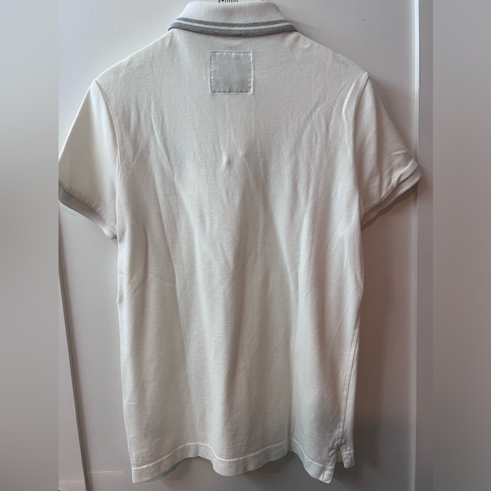 Men’s Abercrombie and fitch white polo. Size medium. Muscle fit - Picture 6 of 6